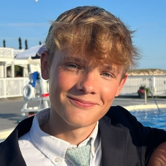 Meet your Posher, George - Picture 1 of 1